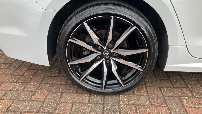 Toyota Corolla 2.0 Hybrid GR Sport 5dr CVT Hybrid Estate